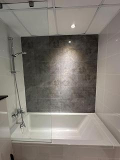 2 Bedroom in Noora Tower, Fully furnished, Sea View - 9