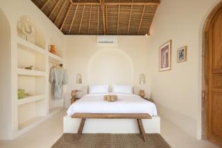 Sea-View Cliff Villa - Private Pool - 5min to Kuta - 2