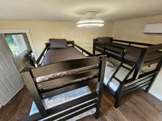 Gorgeous Cottage with Stunning Sights in Wellston, Michigan - 5