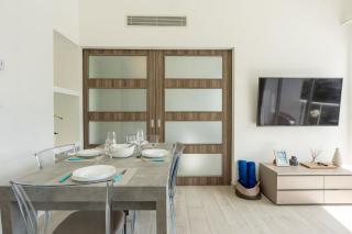 Seaside Luxury 1BDR Condo Paseo Playa Coral D-306 - 3