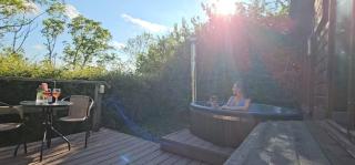 The Woodland Lodge - Wood Fired Hot Tub and Firepit - 6