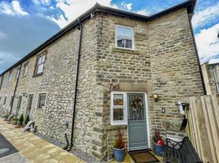 Spacious, luxury, terrace cottage with hot tub - 4