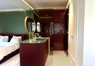 Aurora Luxury Riverside Suites - 3