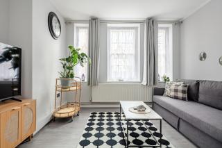 Stunning 3 Bedroom Flat close to Edgware Rd - 4