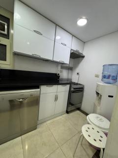 elegant apartment with balcony lake view and pool access - Cairo - 3