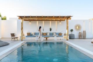 Noble Pearl Villas Paros - 0