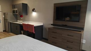 Hawthorn Extended Stay by Wyndham DFW Airport North - 1