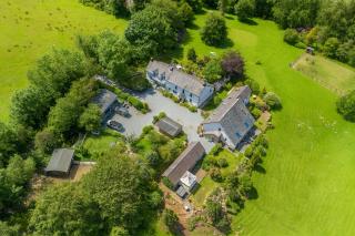 Wellstone Cottages Pembrokeshire 5 Cottages 3 Hot Tubs Sleeps 30 For Group Getaways - 0