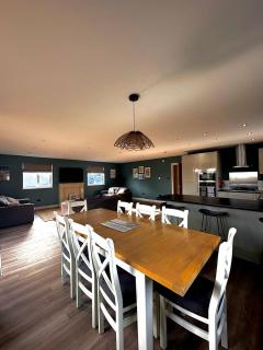 Luxury Lakeview Lodge 1 - 7