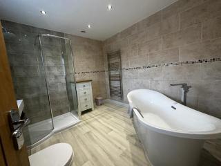 Luxury Lakeview Lodge 1 - 6