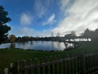 Luxury Lakeview Lodge 1 - 4