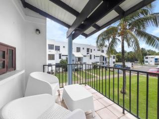 Playas Del Yunque Beach Apt With Pool In Río Grande - 2