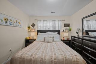 Fireplace • BBQ Grill • Patio • Treadmill - 9