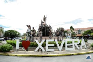 Clark Stays Yellow - 6