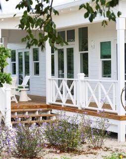 Kalopsia Seaside Villas & Marina - 7