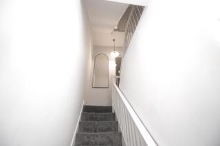 Stylish 2BD, Near O2, WIF, Sleeps 6, London - 5