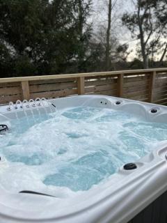 Lake View Lodge 2 with hot tub - 6