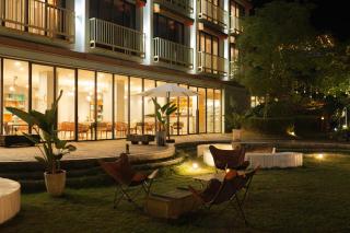 Yangshuo Courtyard Hotel - An all-English team by the Li River - 2