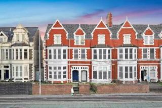 Modern & Spacious 2-bed flat - Central Cardiff - Fast Wifi - Long & Short Stay - 9