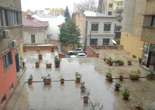 spacious 3BR 1,5BT with 2 balconies - 3