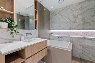 Luxe 1BR Study Balcony Pool Gym Sauna Steam - 6