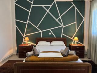 Apartment 105 sq.m. near center - 0