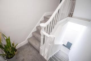 Stylish 2BD, Near O2, WIF, Sleeps 6, London - 4