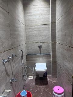 Shree Radha Hotel and Restaurant - 4