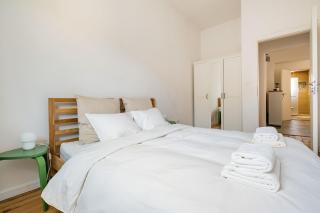 Cozy 2BDR Balcony Apt with View in Historic Center - 7