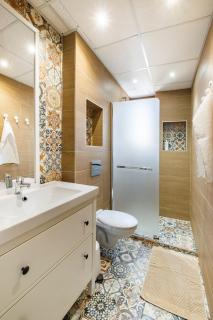 Cozy 2BDR Balcony Apt with View in Historic Center - 5