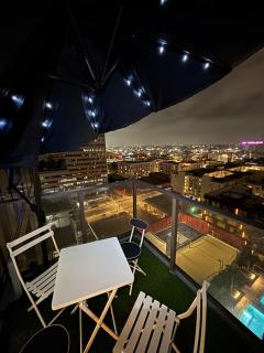 1BR located DTLA!! - 2