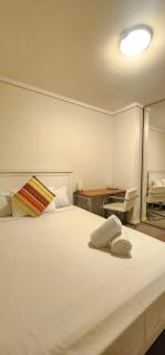 Live in Perth City - 0