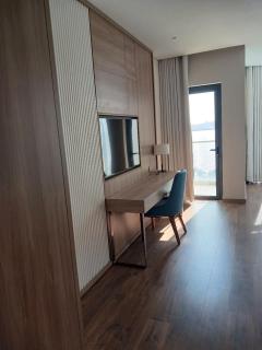 A La Carte Hạ Long- Little Kun Homestay - 4