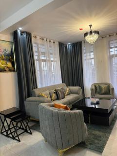 Jonikins Apartments - 0