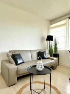 Small cozy nest 100 m from the beach Free Parking - 9