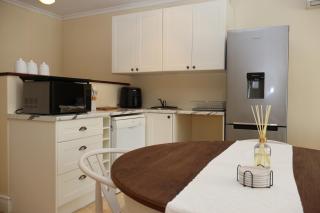 Paradyskloof Spacious Apartment - 4