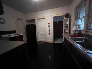 Comfortable 2-Bdrm Spacious Home with Wifi & Patio - 9