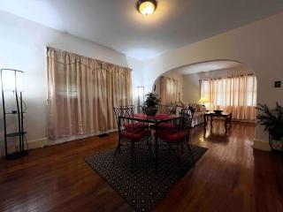 Comfortable 2-Bdrm Spacious Home with Wifi & Patio - 2