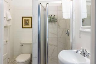 The Curry House - Entire Complex - 5