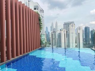 Majestic Residence Best Sky Pool & City View - 8