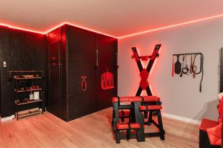 Red X Loft Private Adults Only Apartment Love BDSM - 8