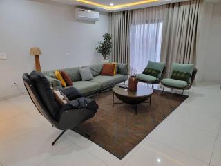 High standing 4 bedroom apartment - 4