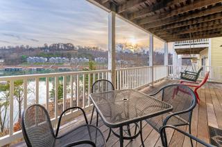 Family-friendly Home Hot Tub Lake View & Pool Access - 8