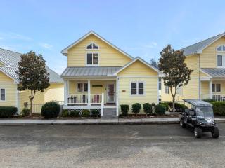 Family-friendly Home Hot Tub Lake View & Pool Access - 9