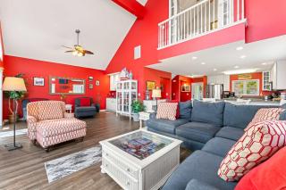 Family-friendly Home Hot Tub Lake View & Pool Access - 7