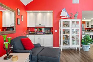 Family-friendly Home Hot Tub Lake View & Pool Access - 2