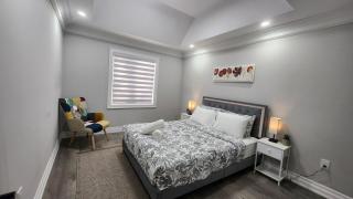 Toronto Guest House - 9