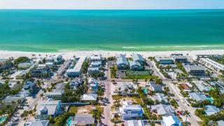 Sun Baker III East - 8