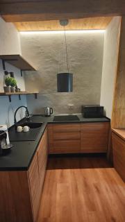 Boutique Alpine Three-Bedroom by SupaStays - 4