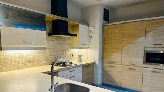 Modern Luxury Apt Balcony View Bahria 7 - 3